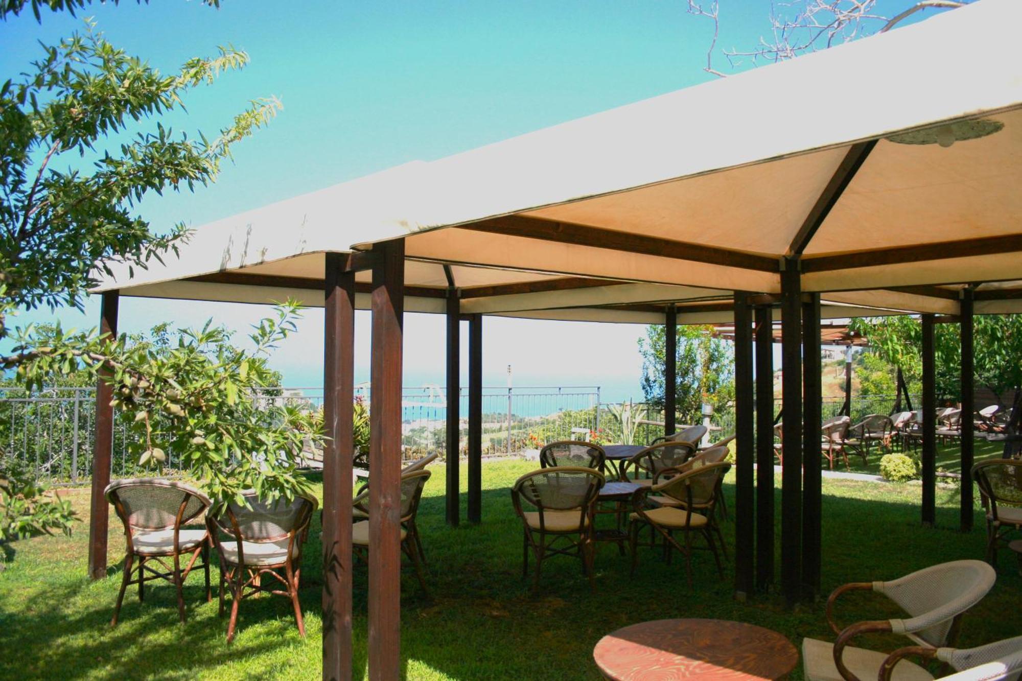 בלבדרה מריטימו Il Podere Dell'Angelo Old Country House מראה חיצוני תמונה